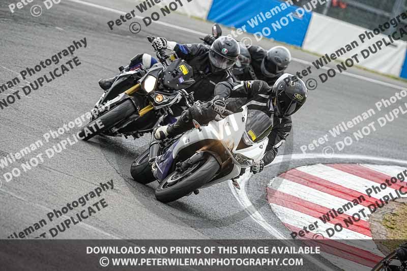 donington no limits trackday;donington park photographs;donington trackday photographs;no limits trackdays;peter wileman photography;trackday digital images;trackday photos